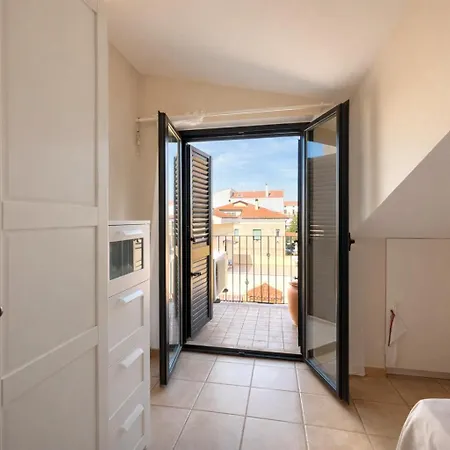 Ficus Rosa - Apartament Pineto
